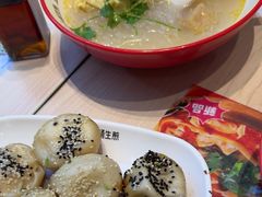 -小杨生煎(金山百联购物中心3楼店)