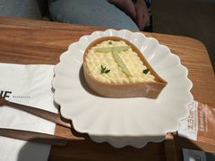-VERIE BAKEHOUSE
