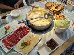 -花田煮鲜牛肉火锅(钟楼众汇店)