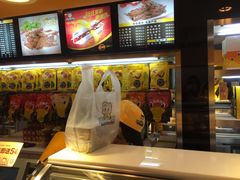 -周黑鸭(北京海淀区新中关店)