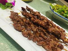 -香巴拉云南餐厅(华莱坞店)