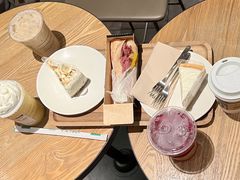 -星巴克臻选(深圳金光华店)