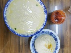 -雪琴面馆富安特色鱼汤面(城中花园店)