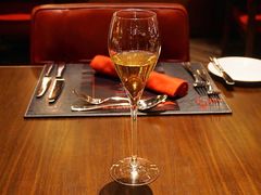 -恰餐厅及酒吧 CHAR Bar & Grill (北京丽都皇冠假日店)