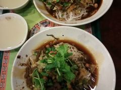 -海口骑楼小吃街