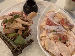 -洪氏嗨捞·广东猪肚鸡·椰子鸡火锅(西咸万象城店)