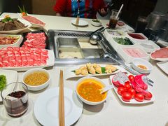 -海底捞火锅鲜切牛肉主题店(长寿路店)