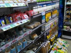 -全家便利店(署前路三店)