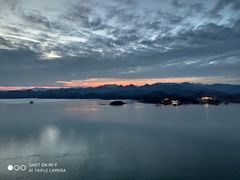 -千岛湖忆湖度假酒店(中心湖景区店)