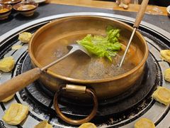 -阿山卓·野生菌火锅·纳西火塘烤肉
