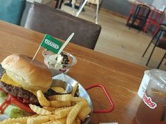 -Thanks美式餐厅(汉堡咖啡店)