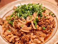 油焖干拌饵丝-浩海火燒雲傣家菜(芮欧百货店)