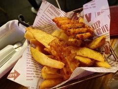 美式炸薯派对-MR.ROCKY洛奇先生RESTAURANT&BAR(宝安壹方城店)