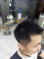 -藤野造型烫发染发