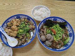 -何记港式牛杂