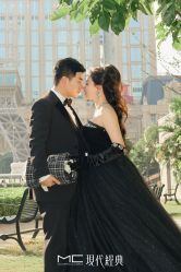 -现代经典婚纱摄影