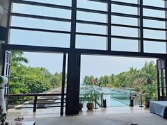 -亚龙湾喜来登·美景台大堂吧