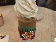 -玲婧胡同·生日蛋糕·餐厅(嘉里城店)