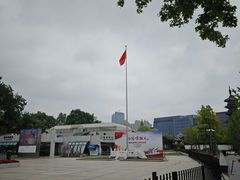 -上海市龙华烈士陵园