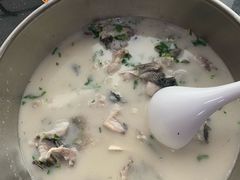 -雪野鱼头大王邢府公老店(雪野湖店)