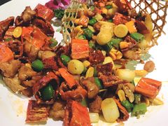香辣掌中宝-红钳侠小龙虾·烧烤(中赢康康谷店)