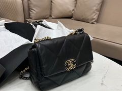 -李与白包子铺(桐梓林店)