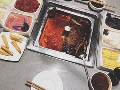 -海底捞火锅鲜切牛肉主题店(长寿路店)
