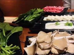 -呷哺呷哺(松北万象汇店)