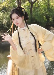 -一揽芳华汉服旗袍体验馆(拙政园店)