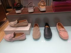 -UGG(燕莎奥特莱斯购物中心店)