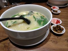 秀才米线-茶花妹子云南餐厅(传媒大学店)