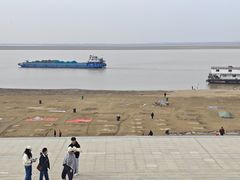 -巴陵广场
