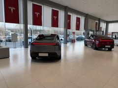 -TESLA 特斯拉(北京后沙峪特斯拉中心)