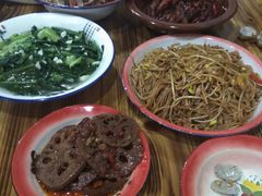 -老三样·美食研究中心(世贸路店)