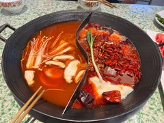 -肖婷姐大铁锅重庆火锅(南湖店)