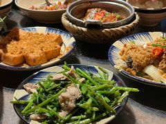 -Cuc Gach Quan Restaurant