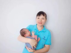 -鲸鱼妈妈月嫂/育婴师定制