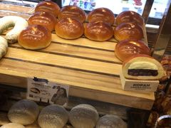 -巴黎贝甜(宜山路店)