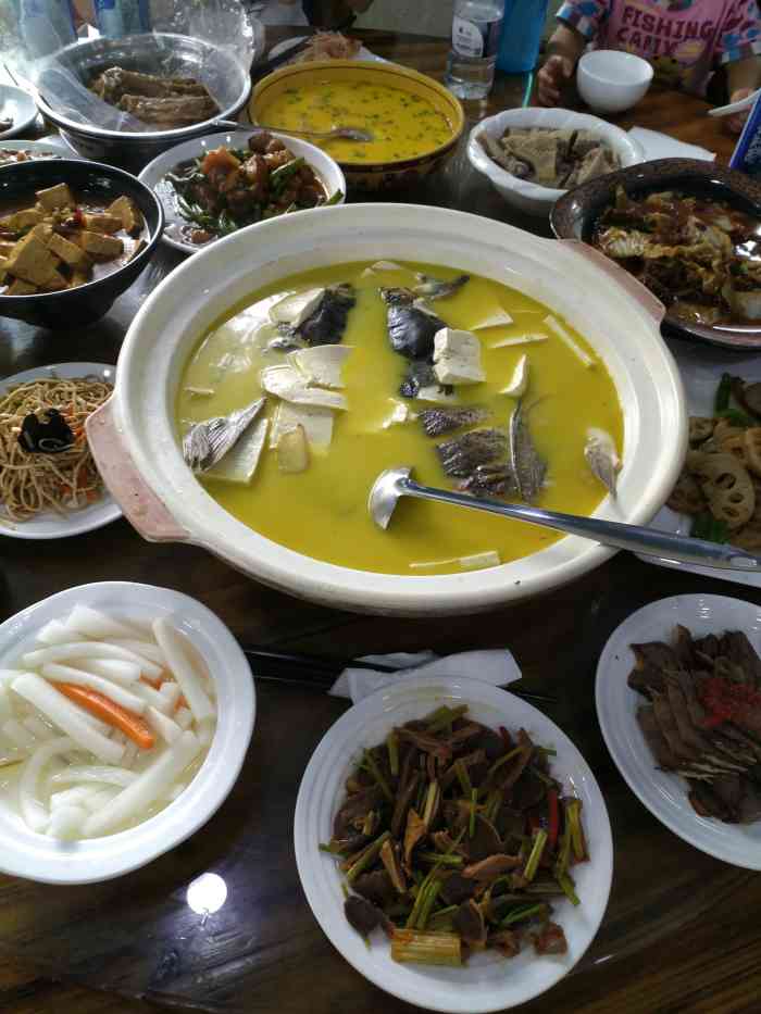 食为天农家乐-"很新鲜,昂刺鱼红烧太鲜美了～到六合怎么.