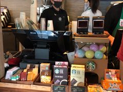 -星巴克(西藏路店)