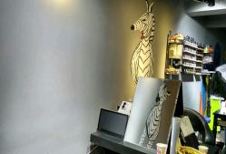 -茶发Salon·烫发染发理发