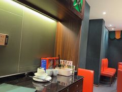 -粤·向群饭店(麓景路店)