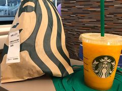 -星巴克(广州南站A18检票口楼上)