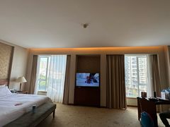 -汕尾巴黎半岛酒店