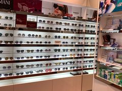 -LensCrafters亮视点·OAKLEY精选(静安嘉里中心店)