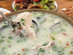 -美顺香食府鱼头老店(雪野湖店)