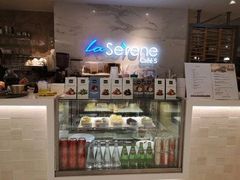 -La-Serene Café