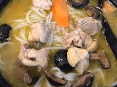 -老妈米线(港龙店)