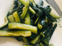 酸辣瓜条-清真永恒华威肉饼(潘家园店)