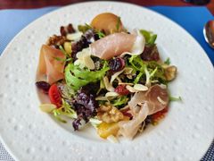 -香格里拉鱼跃地中海西餐厅·牛排披萨
